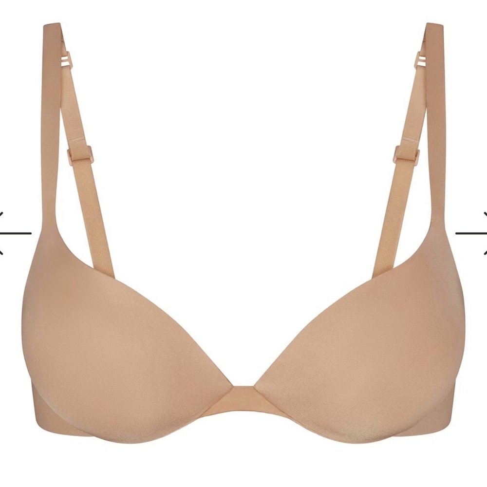 SKIMS Ultimate Push Up Plunge Bra